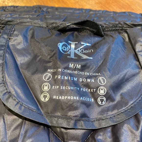 Calvin Klein Down Vest - Picture 4 of 8